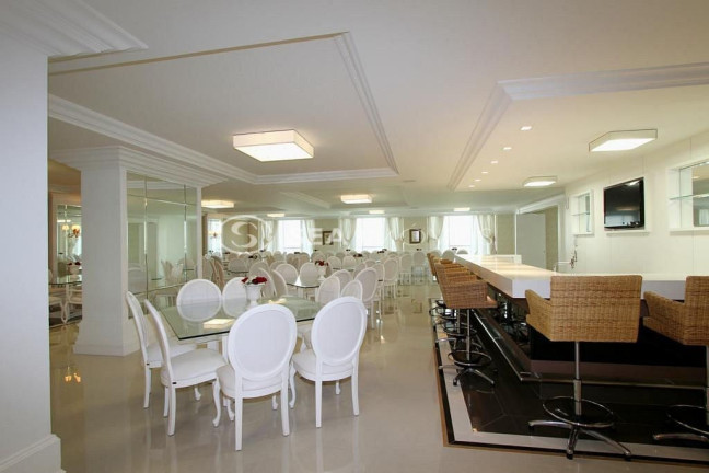 Imagem Apartamento com 4 Quartos à Venda, 284 m² em Centro - Balneário Camboriú Imagem Apartamento com 4 Quartos à Venda, 284 m² em Centro - Balneário Camboriú