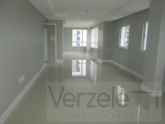 Imagem Apartamento com 3 Quartos à Venda, 136 m² em Centro - Balneário Camboriú Imagem Apartamento com 3 Quartos à Venda, 136 m² em Centro - Balneário Camboriú