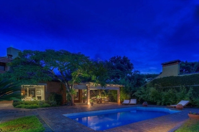 Casa com 5 Quartos à Venda, 418 m² em Tristeza - Porto Alegre