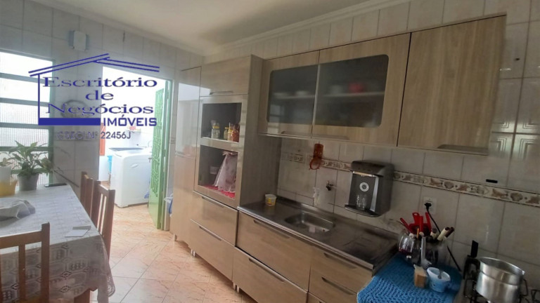 Imagem Casa com 5 Quartos à Venda, 280 m² em Camaquã - Porto Alegre Imagem Casa com 5 Quartos à Venda, 280 m² em Camaquã - Porto Alegre
