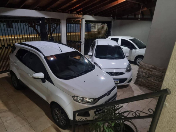 Imagem Casa com 3 Quartos à Venda, 204 m² em Centro - Campo Grande