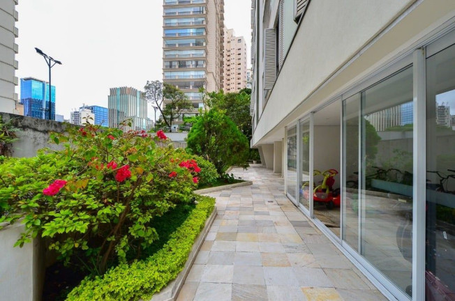 Imagem Apartamento com 3 Quartos à Venda, 130 m² em Itaim Bibi - São Paulo