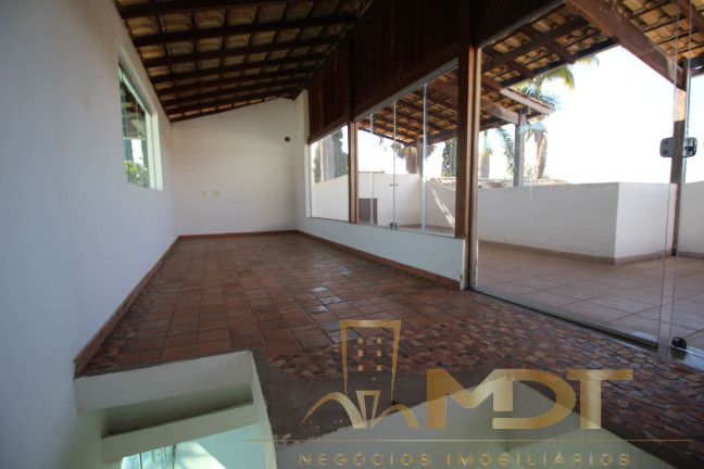Imagem Casa com 4 Quartos à Venda, 500 m² em Garças - Belo Horizonte Imagem Casa com 4 Quartos à Venda, 500 m² em Garças - Belo Horizonte