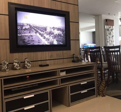Imagem Apartamento com 3 Quartos à Venda, 129 m² em Centro - Balneário Camboriú Imagem Apartamento com 3 Quartos à Venda, 129 m² em Centro - Balneário Camboriú