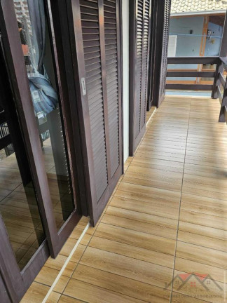 Imagem Sobrado com 3 Quartos à Venda, 204 m² em Centro - Barra Velha