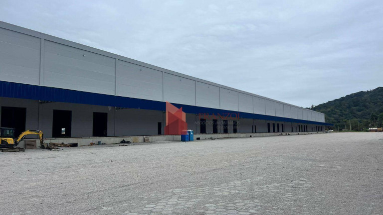 Galpão para Alugar, 50.000 m² em Espinheiros - Itajaí