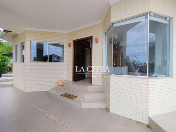 Imagem Casa com 4 Quartos à Venda ou Locação, 1.000 m² em Praia Das Taquaras - Balneário Camboriú Imagem Casa com 4 Quartos à Venda ou Locação, 1.000 m² em Praia Das Taquaras - Balneário Camboriú