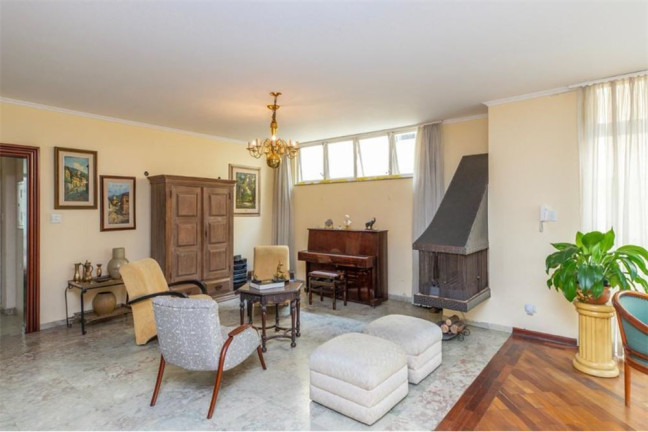 Imagem Casa com 7 Quartos à Venda, em Granja Julieta - São Paulo Imagem Casa com 7 Quartos à Venda, em Granja Julieta - São Paulo