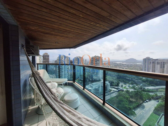 Imagem Apartamento com 4 Quartos à Venda, 144 m² em Barra Da Tijuca - Rio De Janeiro