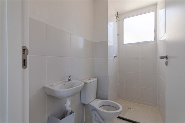 Imagem Imóvel com 2 Quartos à Venda, em Rio Branco - Canoas Imagem Imóvel com 2 Quartos à Venda, em Rio Branco - Canoas