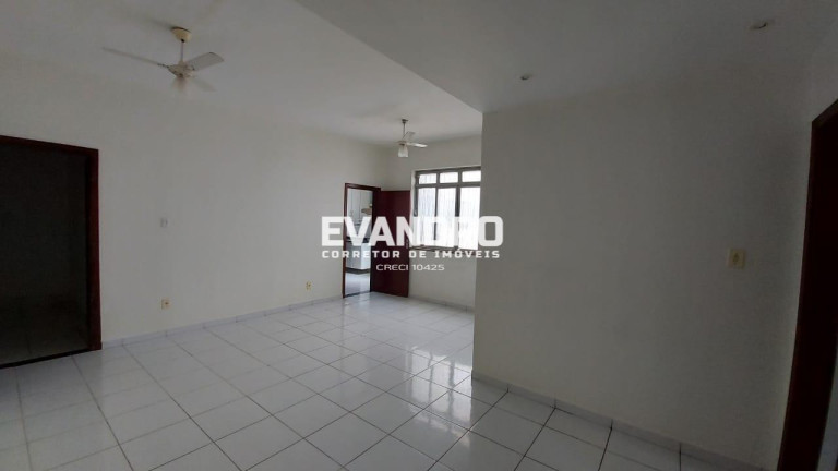 Imagem Apartamento com 3 Quartos à Venda, 123 m² em Quilombo - Cuiabá Imagem Apartamento com 3 Quartos à Venda, 123 m² em Quilombo - Cuiabá
