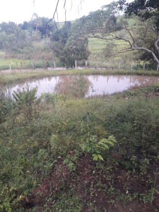 Imagem Imóvel com 3 Quartos à Venda, em Canta Galo - Congonhal Imagem Imóvel com 3 Quartos à Venda, em Canta Galo - Congonhal