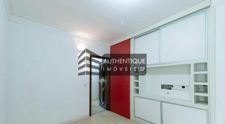 Imagem Sobrado com 3 Quartos à Venda, 256 m² em Moema - São Paulo Imagem Sobrado com 3 Quartos à Venda, 256 m² em Moema - São Paulo