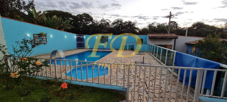 Imagem Chácara com 6 Quartos à Venda, 1.035 m² em Jardim Sun Valley - Mairiporã Imagem Chácara com 6 Quartos à Venda, 1.035 m² em Jardim Sun Valley - Mairiporã