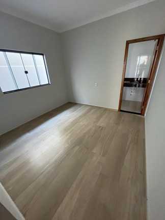 Imagem Imóvel com 2 Quartos à Venda, 131 m² em Park Ouro Verde Imagem Imóvel com 2 Quartos à Venda, 131 m² em Park Ouro Verde