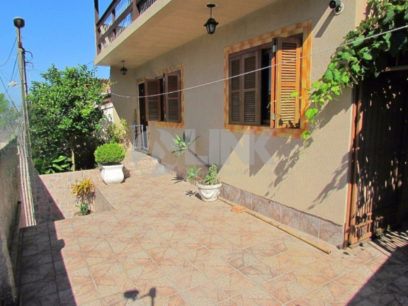 Imagem Casa com 4 Quartos à Venda, 200 m² em Jardim Carvalho - Porto Alegre Imagem Casa com 4 Quartos à Venda, 200 m² em Jardim Carvalho - Porto Alegre