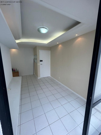 Imagem Imóvel com 3 Quartos à Venda, 75 m² em Imbuí - Salvador