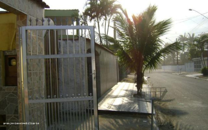 Imagem Casa com 2 Quartos à Venda, 70 m² em Solemar - Praia Grande Imagem Casa com 2 Quartos à Venda, 70 m² em Solemar - Praia Grande