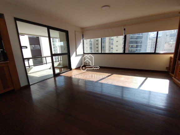Apartamento com 3 Quartos para Alugar, 200 m² em Moema - São Paulo