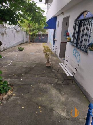 Imagem Casa com 3 Quartos à Venda, 350 m² em Barro Vermelho - São Gonçalo Imagem Casa com 3 Quartos à Venda, 350 m² em Barro Vermelho - São Gonçalo