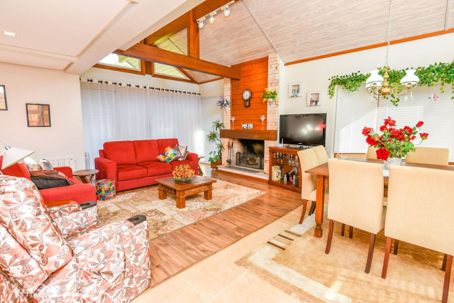 Imagem Casa com 3 Quartos à Venda, 162 m² em Mato Queimado - Gramado Imagem Casa com 3 Quartos à Venda, 162 m² em Mato Queimado - Gramado