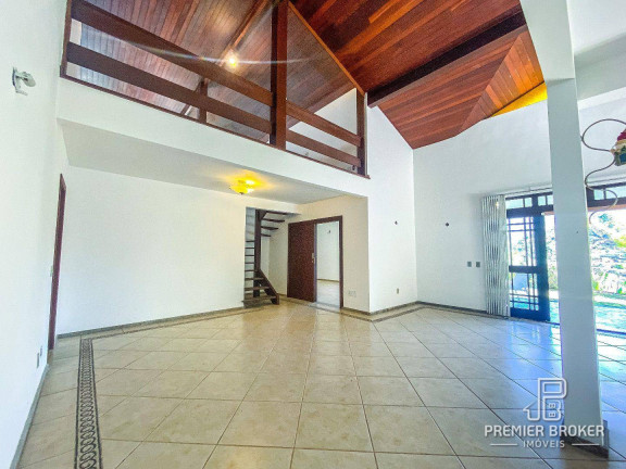 Imagem Casa com 4 Quartos à Venda, 289 m² em Tijuca - Teresópolis Imagem Casa com 4 Quartos à Venda, 289 m² em Tijuca - Teresópolis