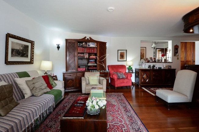 Apartamento com 4 Quartos à Venda, 180 m² em Moema - São Paulo
