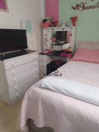 Imagem Casa com 2 Quartos à Venda, 190 m² em Columbia - Londrina