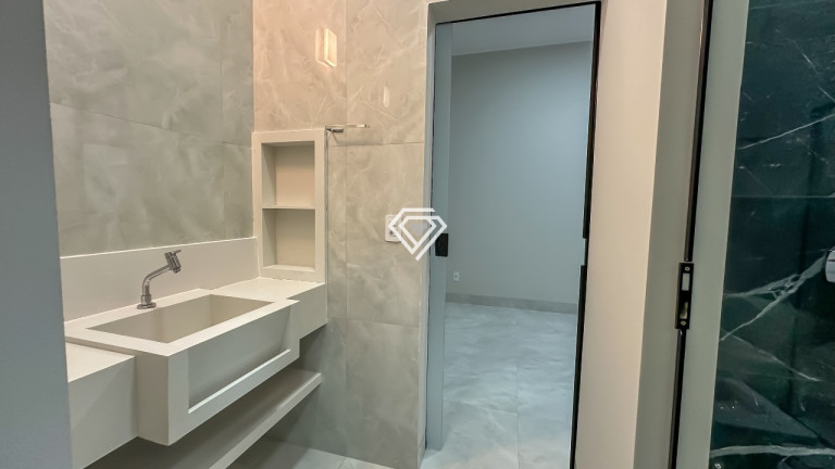 Imagem Casa com 3 Quartos à Venda, 137 m² em Plano Diretor Sul - Palmas Imagem Casa com 3 Quartos à Venda, 137 m² em Plano Diretor Sul - Palmas