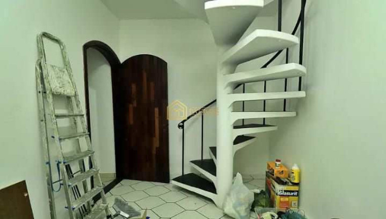 Imagem Casa com 4 Quartos à Venda, 300 m² em Utinga - Santo André Imagem Casa com 4 Quartos à Venda, 300 m² em Utinga - Santo André