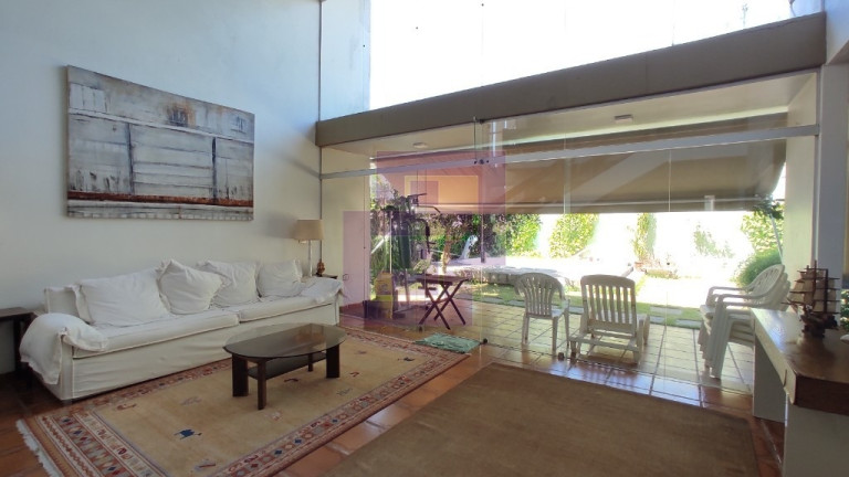 Imagem Sobrado com 3 Quartos para Alugar, 375 m² em Enseada - Guarujá