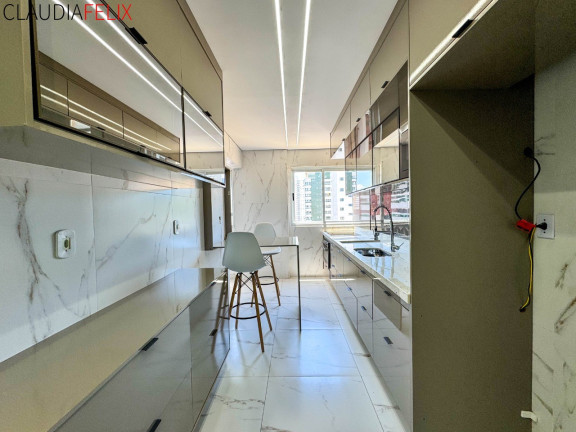 Imagem Imóvel com 3 Quartos à Venda, 272 m² em Canto Do Forte - Praia Grande Imagem Imóvel com 3 Quartos à Venda, 272 m² em Canto Do Forte - Praia Grande