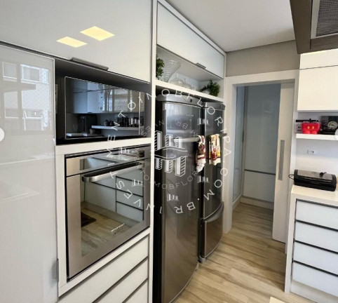 Imagem Apartamento com 3 Quartos à Venda, 139 m² em Centro - Florianópolis Imagem Apartamento com 3 Quartos à Venda, 139 m² em Centro - Florianópolis