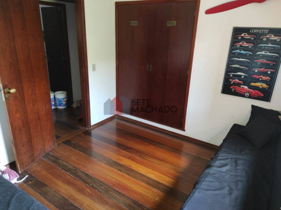 Imagem Casa com 3 Quartos à Venda, 210 m² em Albuquerque - Teresópolis