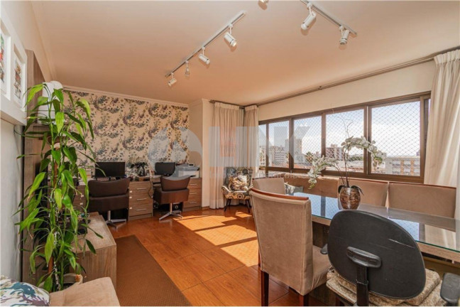 Imagem Apartamento com 2 Quartos à Venda, 73 m² em Menino Deus - Porto Alegre Imagem Apartamento com 2 Quartos à Venda, 73 m² em Menino Deus - Porto Alegre