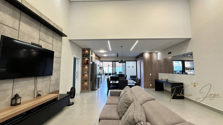 Imagem Casa com 3 Quartos à Venda, 217 m² em Roncáglia - Valinhos Imagem Casa com 3 Quartos à Venda, 217 m² em Roncáglia - Valinhos