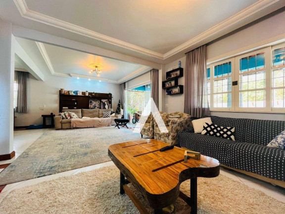 Imagem Casa com 5 Quartos à Venda, 305 m² em Albuquerque - Teresópolis Imagem Casa com 5 Quartos à Venda, 305 m² em Albuquerque - Teresópolis