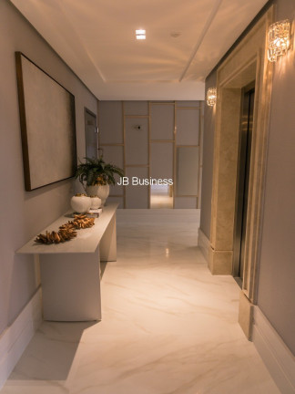 Imagem Imóvel com 3 Quartos à Venda, 126 m² em Centro - Balneário Camboriú Imagem Imóvel com 3 Quartos à Venda, 126 m² em Centro - Balneário Camboriú