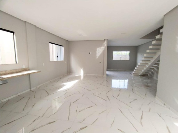 Casa com 3 Quartos à Venda, 132 m² em Parque 10 De Novembro - Manaus