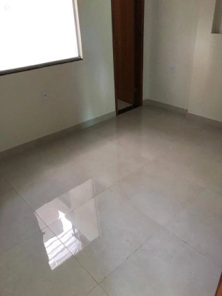 Imagem Casa com 3 Quartos à Venda, 330 m² Imagem Casa com 3 Quartos à Venda, 330 m²