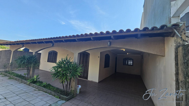 Imagem Casa com 3 Quartos à Venda, 300 m² em Balneário Rivieira - Matinhos Imagem Casa com 3 Quartos à Venda, 300 m² em Balneário Rivieira - Matinhos