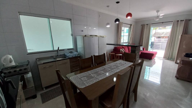Imagem Casa com 3 Quartos à Venda, 105 m² em Bombas - Bombinhas Imagem Casa com 3 Quartos à Venda, 105 m² em Bombas - Bombinhas