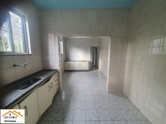 Imagem Sobrado com 6 Quartos à Venda, em Senador Camará - Rio De Janeiro Imagem Sobrado com 6 Quartos à Venda, em Senador Camará - Rio De Janeiro