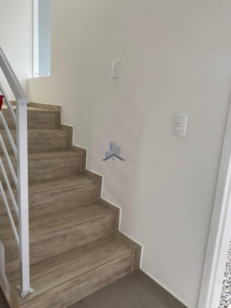 Imagem Sobrado com 2 Quartos à Venda, 72 m² em Vila Nova - Joinville