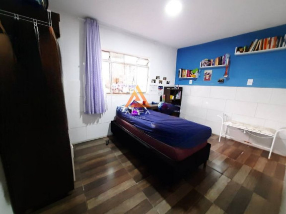 Imagem Casa com 3 Quartos à Venda, 238 m² Imagem Casa com 3 Quartos à Venda, 238 m²