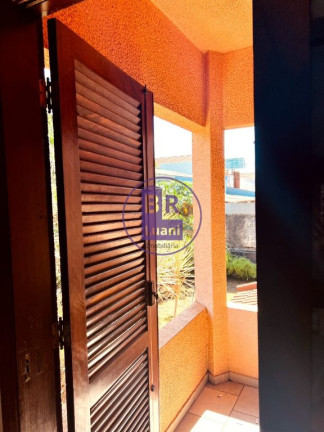 Imagem Sobrado com 6 Quartos para Alugar, 590 m² em Lima Azevedo - Londrina Imagem Sobrado com 6 Quartos para Alugar, 590 m² em Lima Azevedo - Londrina
