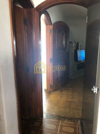 Imagem Casa com 4 Quartos à Venda, 232 m² em Parque Industriário - Santo André Imagem Casa com 4 Quartos à Venda, 232 m² em Parque Industriário - Santo André