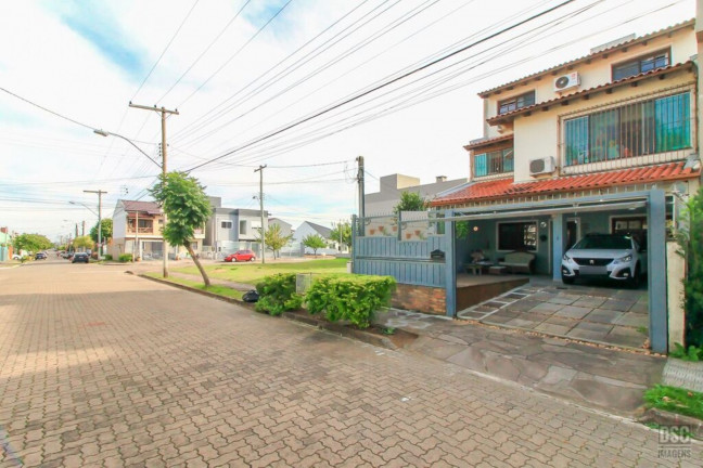 Imagem Imóvel com 4 Quartos à Venda, em Hípica - Porto Alegre Imagem Imóvel com 4 Quartos à Venda, em Hípica - Porto Alegre