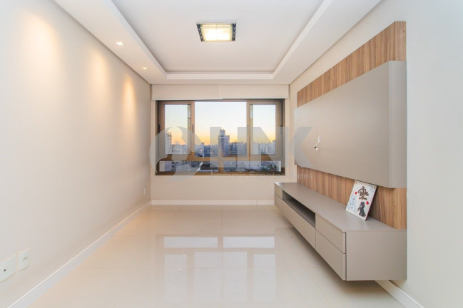 Imagem Apartamento com 2 Quartos à Venda, 63 m² em Petrópolis - Porto Alegre