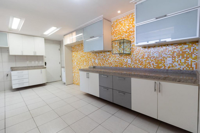 Imagem Apartamento com 4 Quartos à Venda, 247 m² em Meireles - Fortaleza